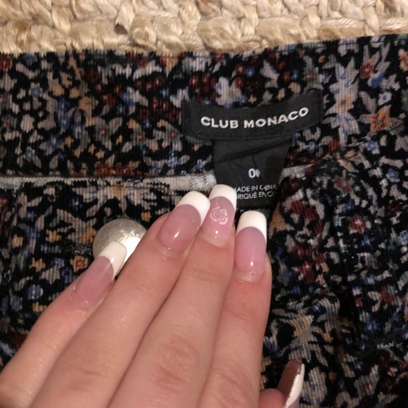 Club monaco pencil skirt - Picture 3 of 3